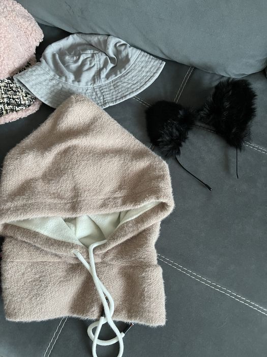 Продаются головные уборы