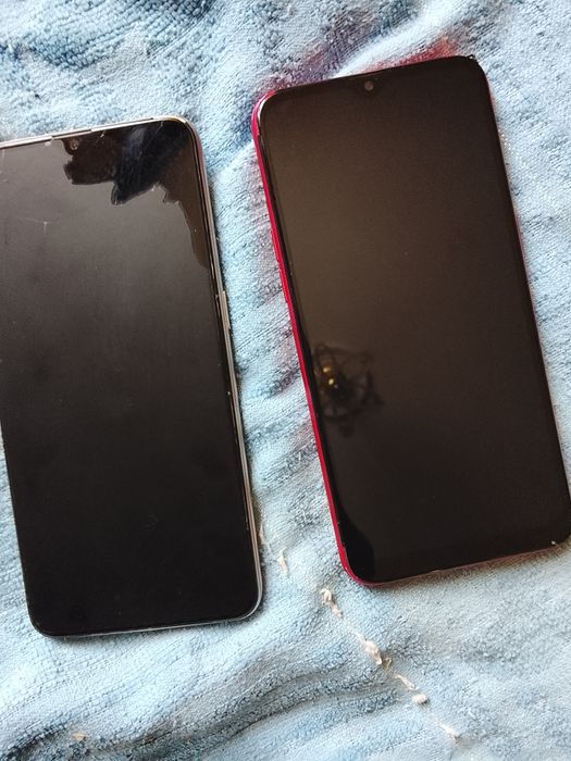 Продам два телефона Oppo