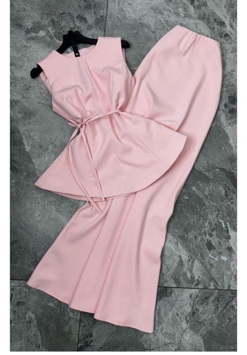 Двойка розовая элегантная