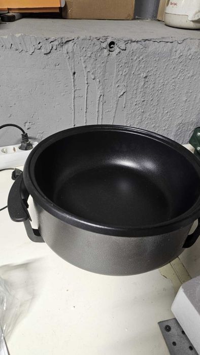 Електрически тиган за приготвяне на пица Rosberg R51010B, Мостра