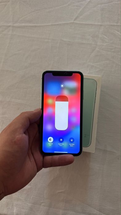 Iphone 11  синий