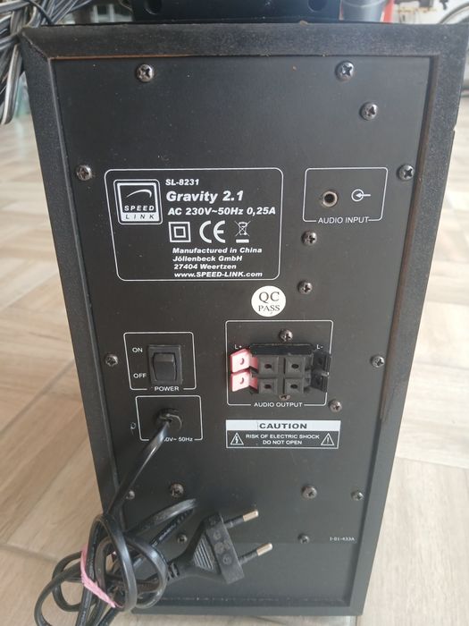 Sistem 2.1 Gravity 50w
