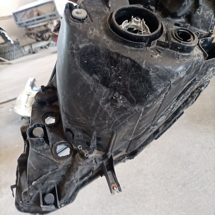 Десен фар за  Suzuki SX4 II S-cross 2013-2016