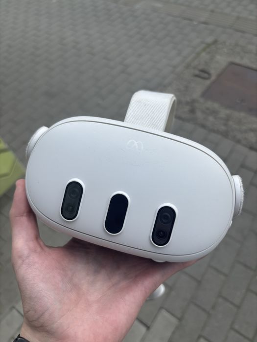 Ochelari VR Meta Quest 3 512Gb in stare buna