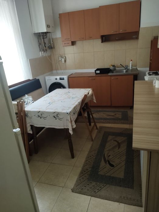 Închiriez ap.2 camere