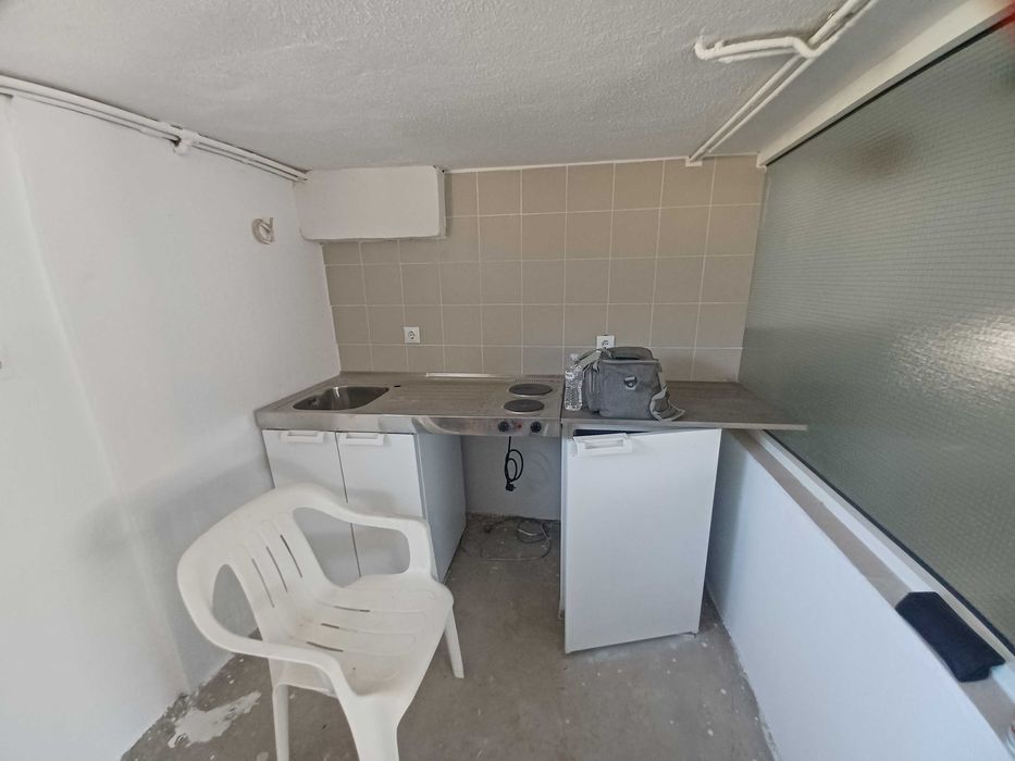 Продава къща 160 м2 с двор 300 м2 в Аспровалта, Гърция