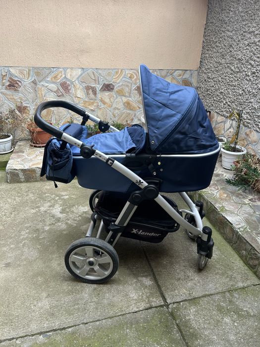 Количка за бебе или дете марка X lander много запазена с две кошчета