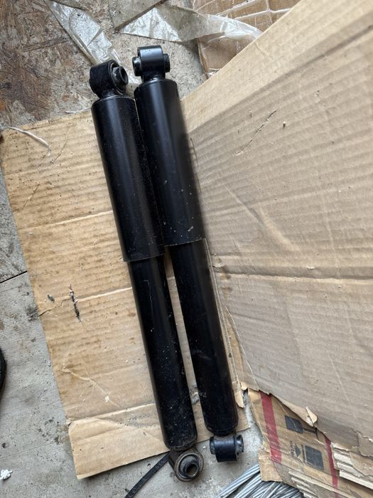 Амортизатор Киа Соренто 1