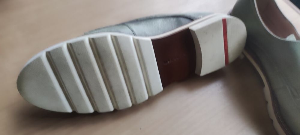 Продам туфли кожаные классические