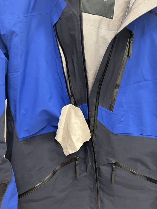 Geaca ski schi Peak Performance Gore Tex nu Mammut North Face ArcTeryx