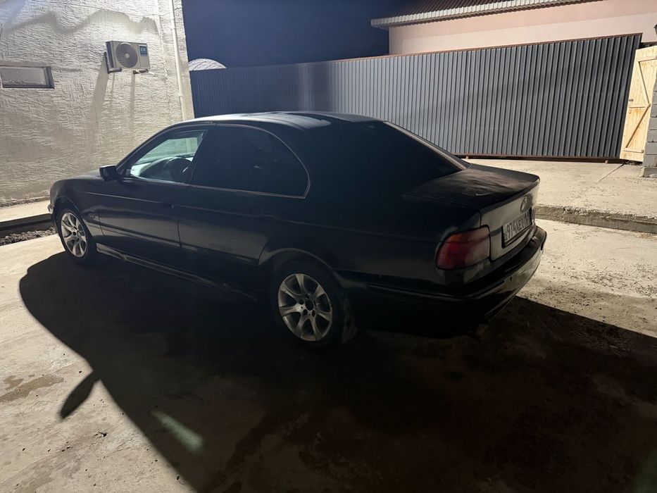 BMW e39 523i сатылады