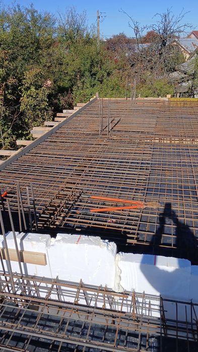 Construim case la roșu sau la cheie la cele mai bune preturi