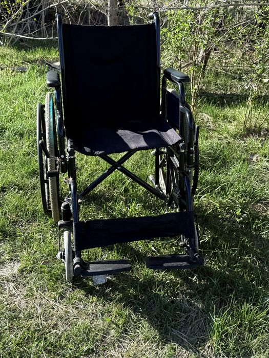 Инвалидная коляска