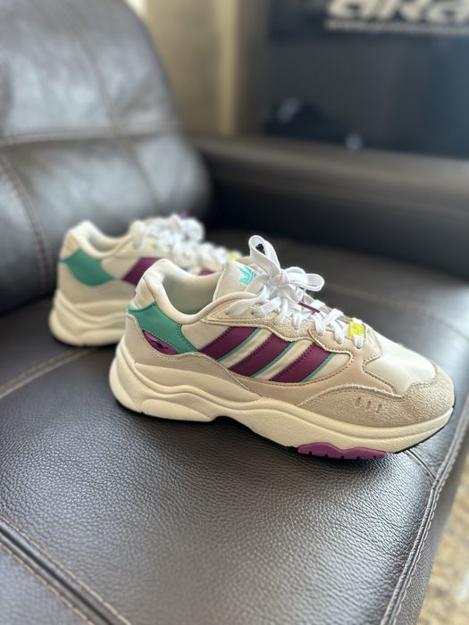 Маратонки Adidas