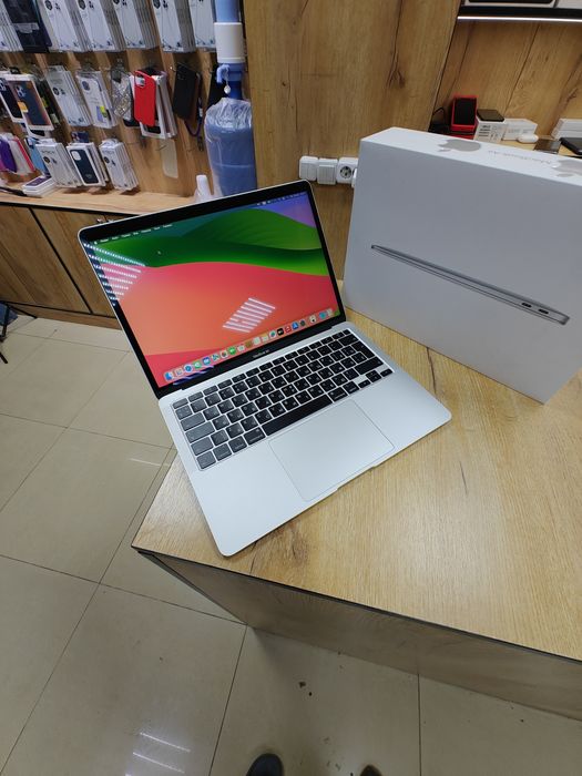 MacBook Air 13 | 256гб | Intel Core i3 | Silver Цвет