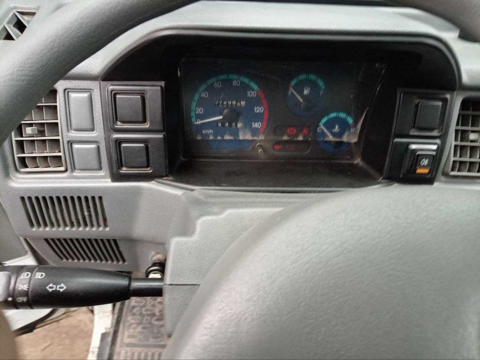 Лабо сотилади Назврбекда