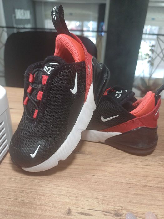 Nike air max  270  23,5