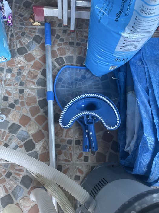 Piscina 400 x 211 x 81   + filtru nisip + accesorii
