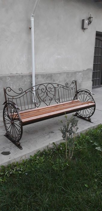Скамейка сотилади.