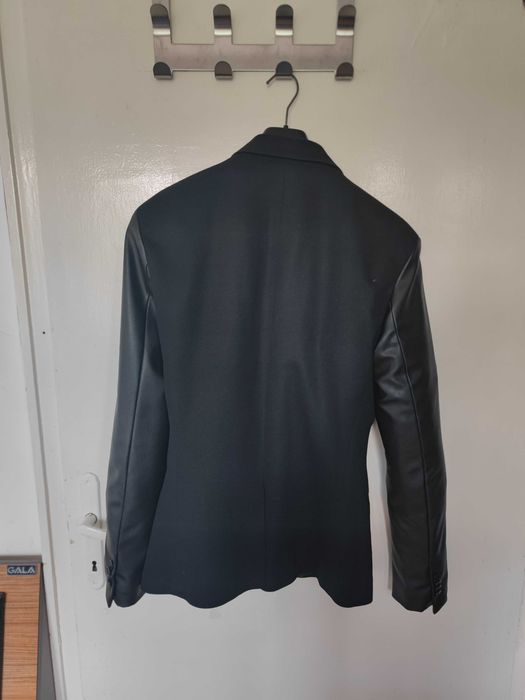 Мъжко Сако Zara размер M 38 / Блейзър с кожени ръкави / Вталенa кройка сако Zara Man