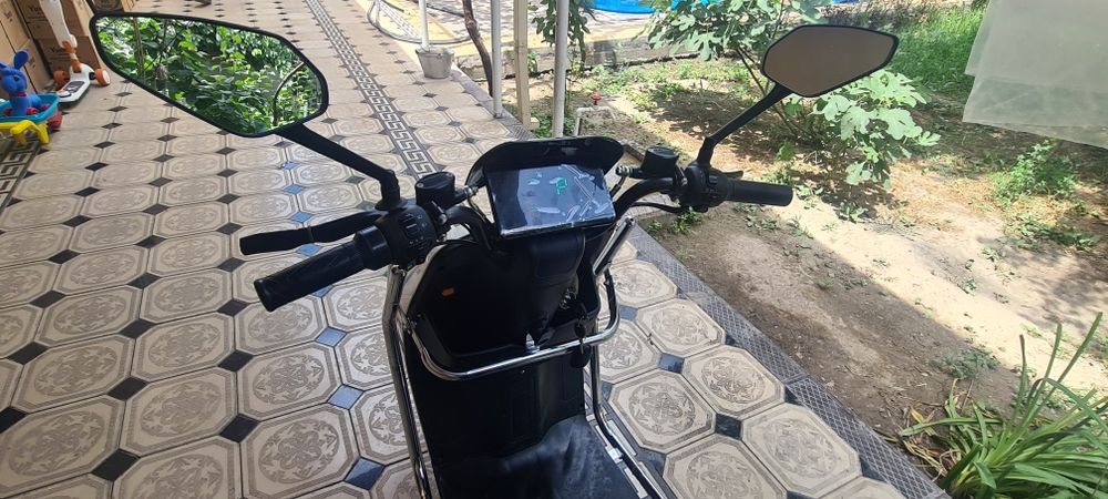 Arzon Skuter Bonvi tezda sotiladi