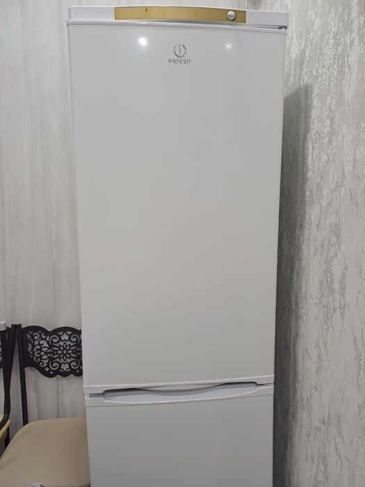 Продаю Холодильник