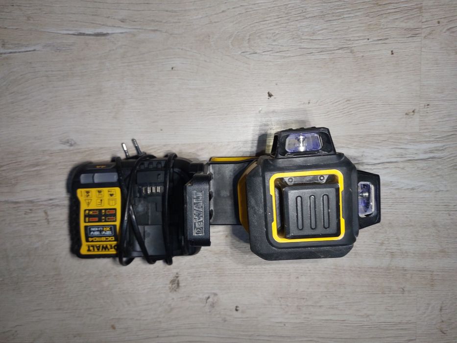 Laser dewalt dcle34031