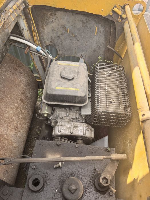 Каток тратуарный