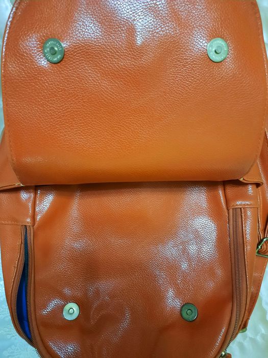 Кожаная сумка и рюкзак в одном