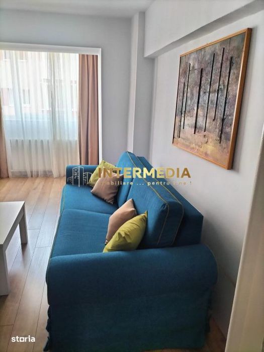 Apartament 3 camere 2 bai, parcare, CETATE mobilat si utilat complet