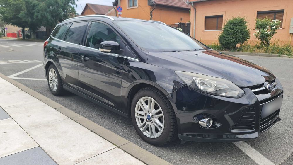 FORD Focus 2013 — imagine 5