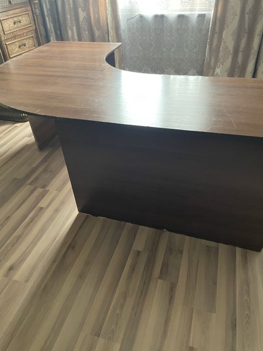 Писменный стол и тумба