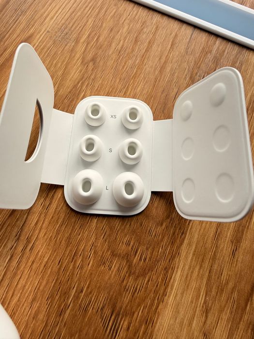 Apple AirPods Pro (2nd generation) – Отлично състояние