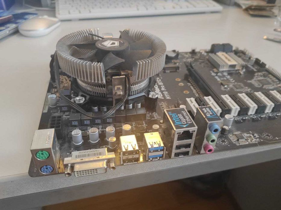 Asrock H110 Pro BTC+, DDR4  4 гб, Celeron G3900 , Кулер