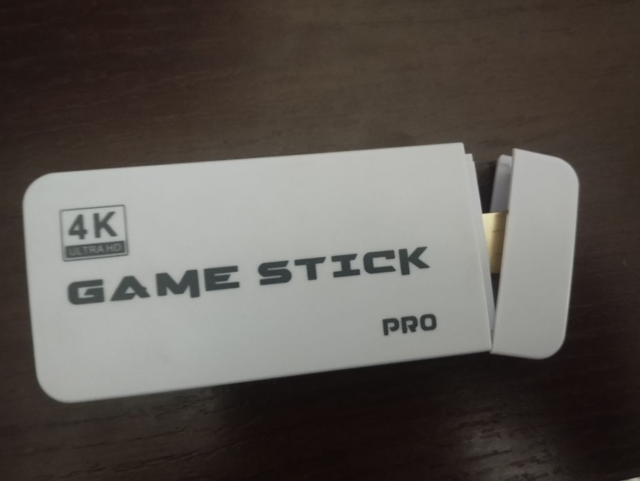 Игровая приставка GAME STICK PRO M15 64GB в идеальном состоянии