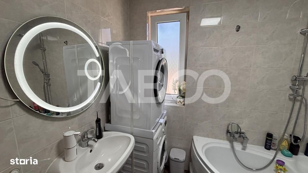 Apartament 3 camere de vanzare 65mpu cu loc de parcare