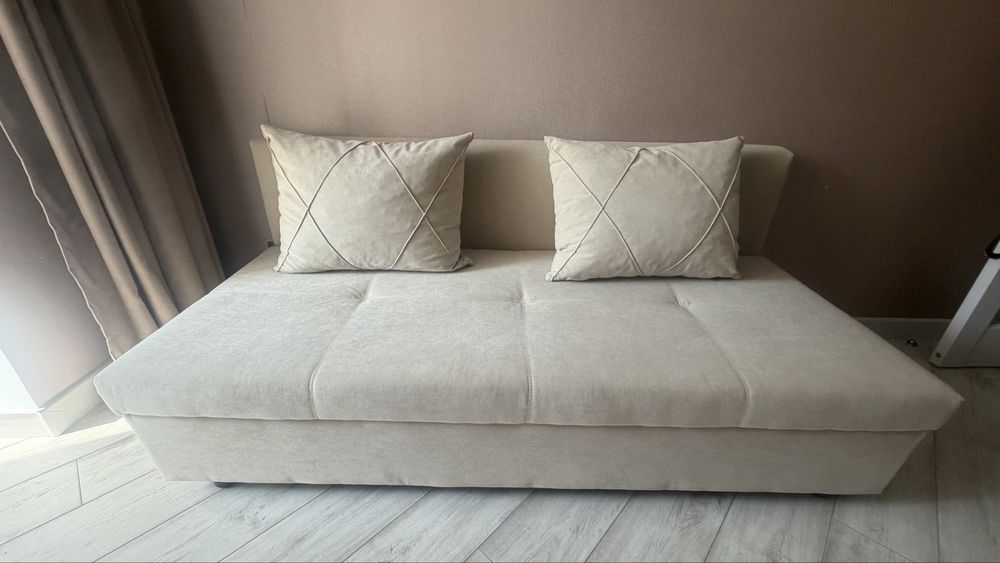 Новый диван 180/80