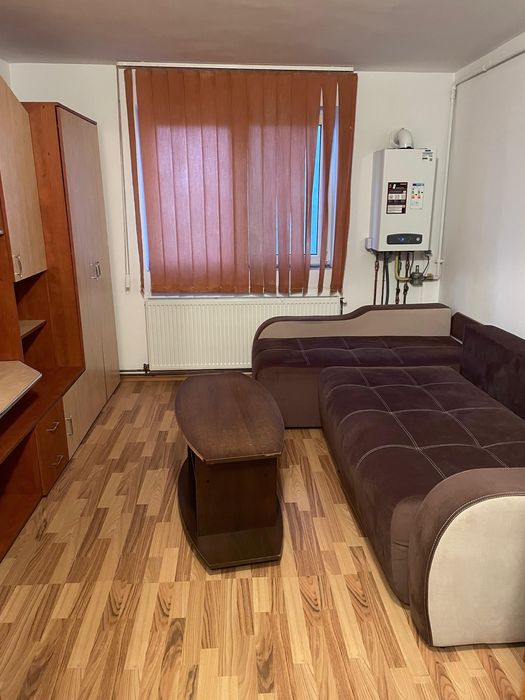 Garsoniera de închiriat