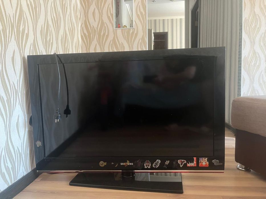 Продам телеаизор недорого б/у