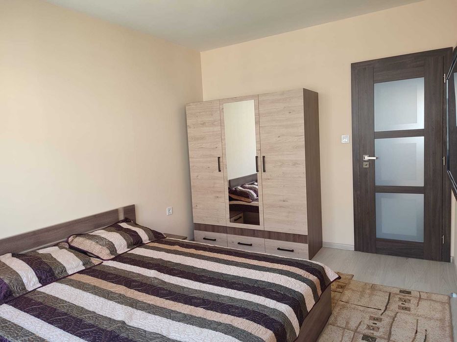 Дава се под наем Тристаен апартамент в Пловдив, Кючук Париж - 85 кв.м за 612 € - Снимка #18