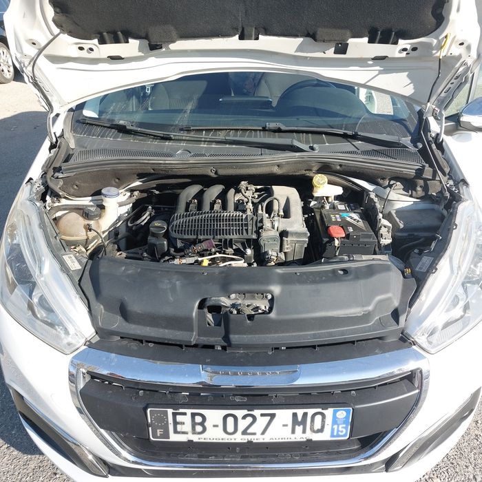 Peugeot 208 benzin