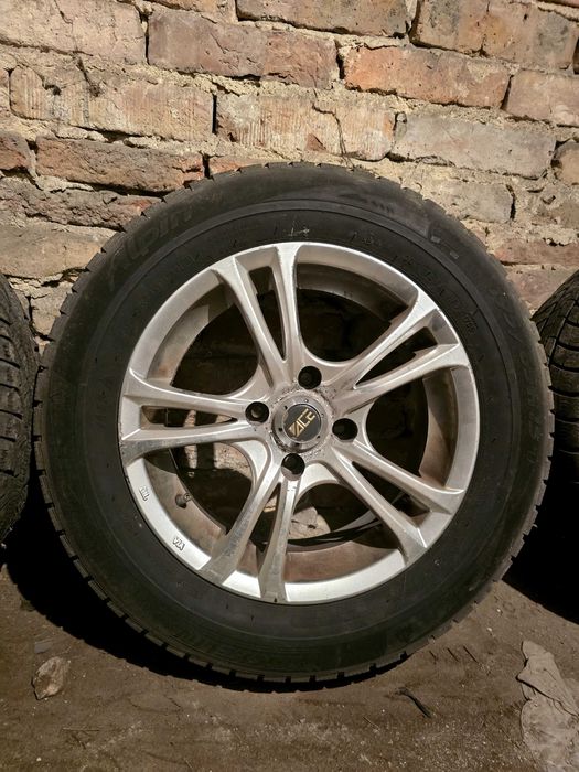 Джанти с гуми 17ки от пежо