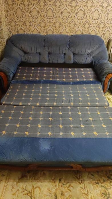 Диваны и кухня дешего