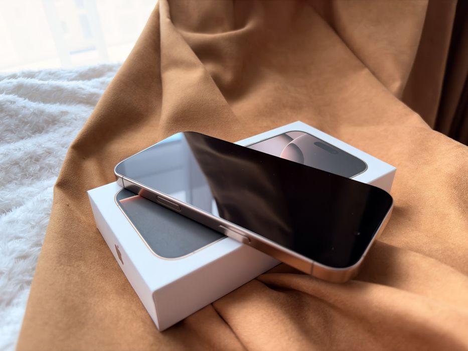 IPhone 16 Pro, 256 GB, Desert Titanium