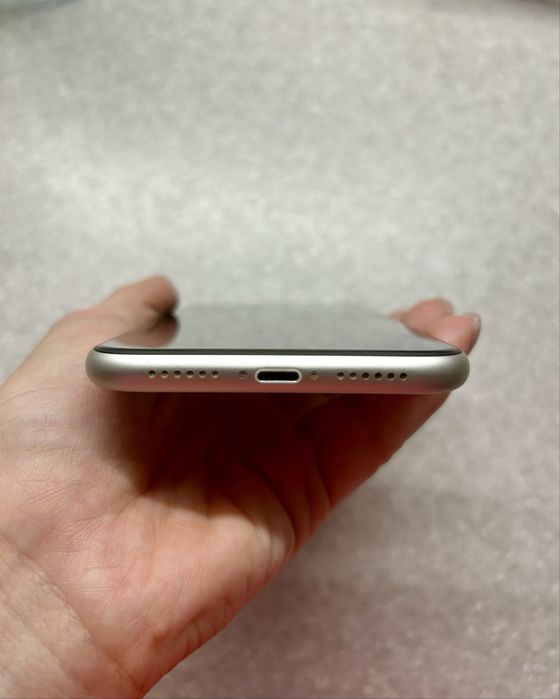 iPhone 11 , 128 ГБ белый