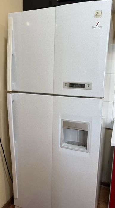 Продается холодильник Daewoo (большой)