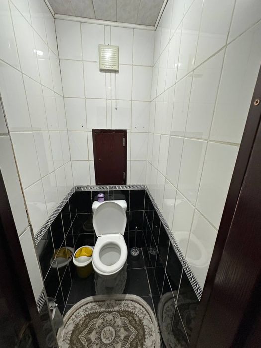 Kvartira sotiladi srochna