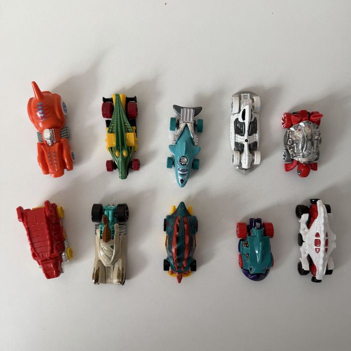 Lot 10 Hot Wheels – fantasy/monsters – loose