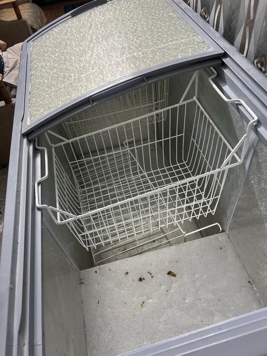 Продам морозильник