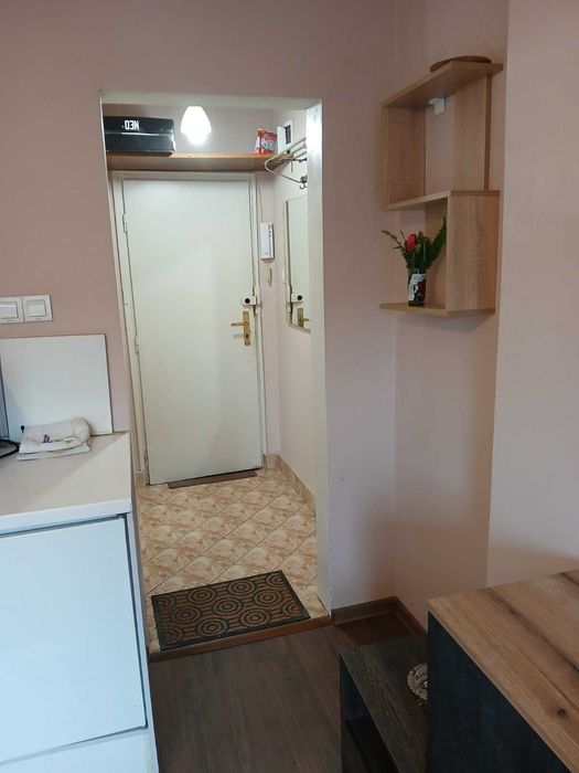 Дава се под наем Ателие в София, Лозенец - 20 кв.м за 298.86 € - Снимка #2